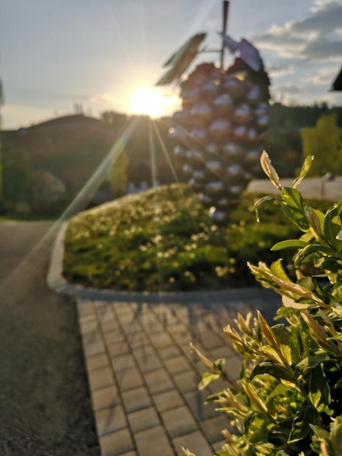 Weingut-Gaestezimmer Uhl Ratsch an der Weinstraße Zewnętrze zdjęcie